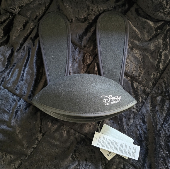 New Disney Oswald The Lucky Rabbit Mickey Mouse Ear Hat Ears - Picture 3 of 3